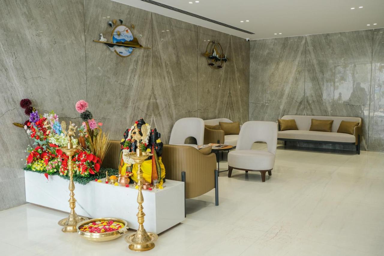 Hotel Tulips Grand Hyderabad Exterior foto